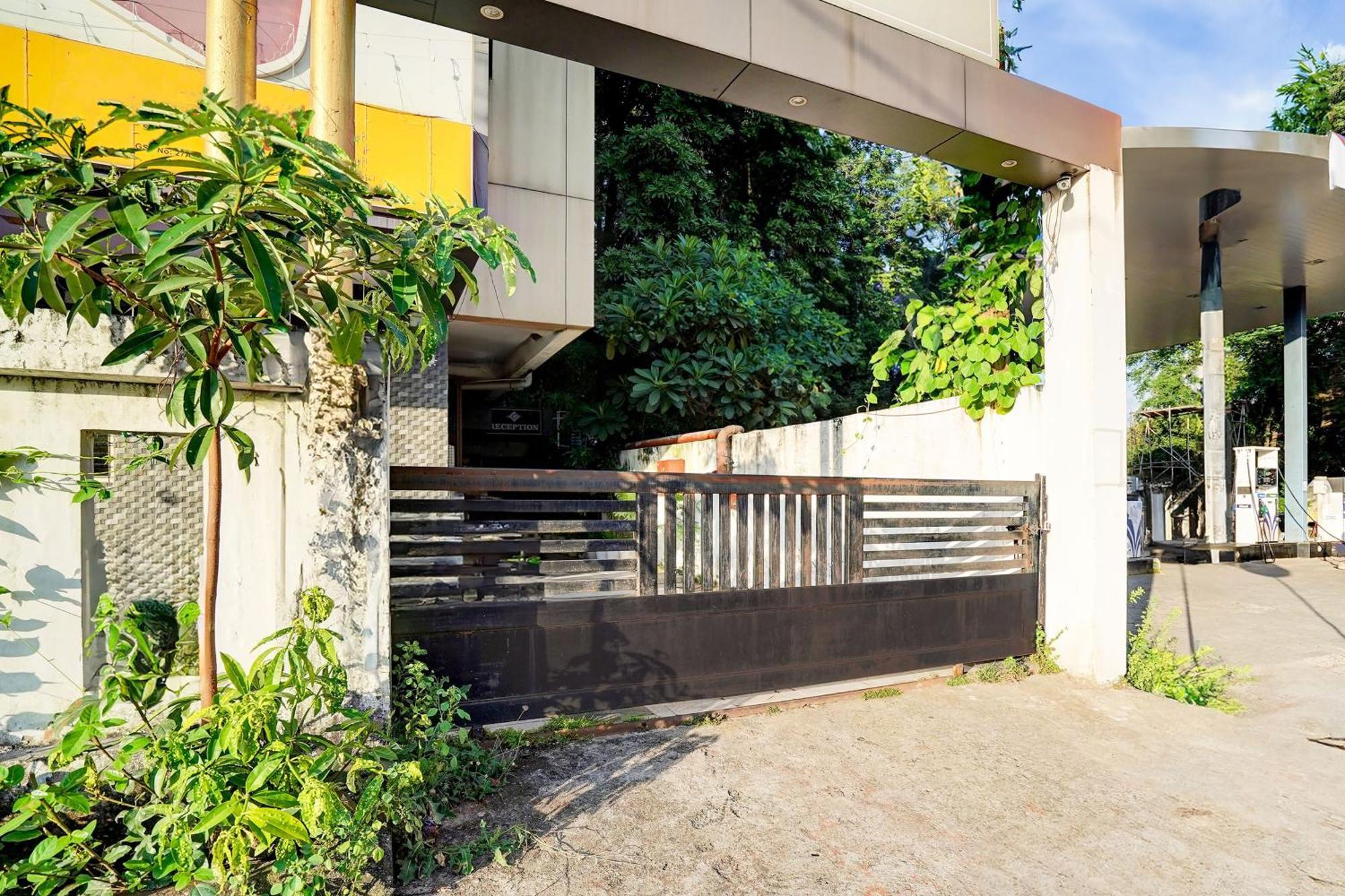 Super Hotel O Katol Road Friends Colony Nagpur Esterno foto